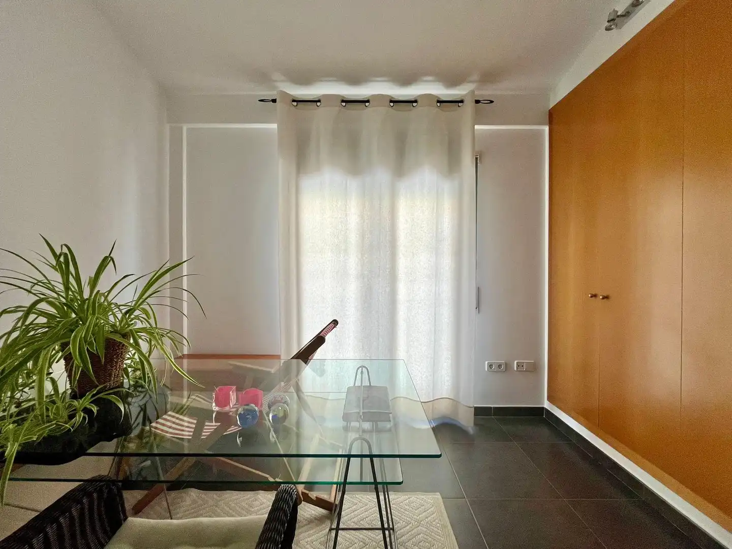 Sala d'estar de Casa o xalet en venda en L'Escala amb Aire condicionat, Calefacció i Terrassa