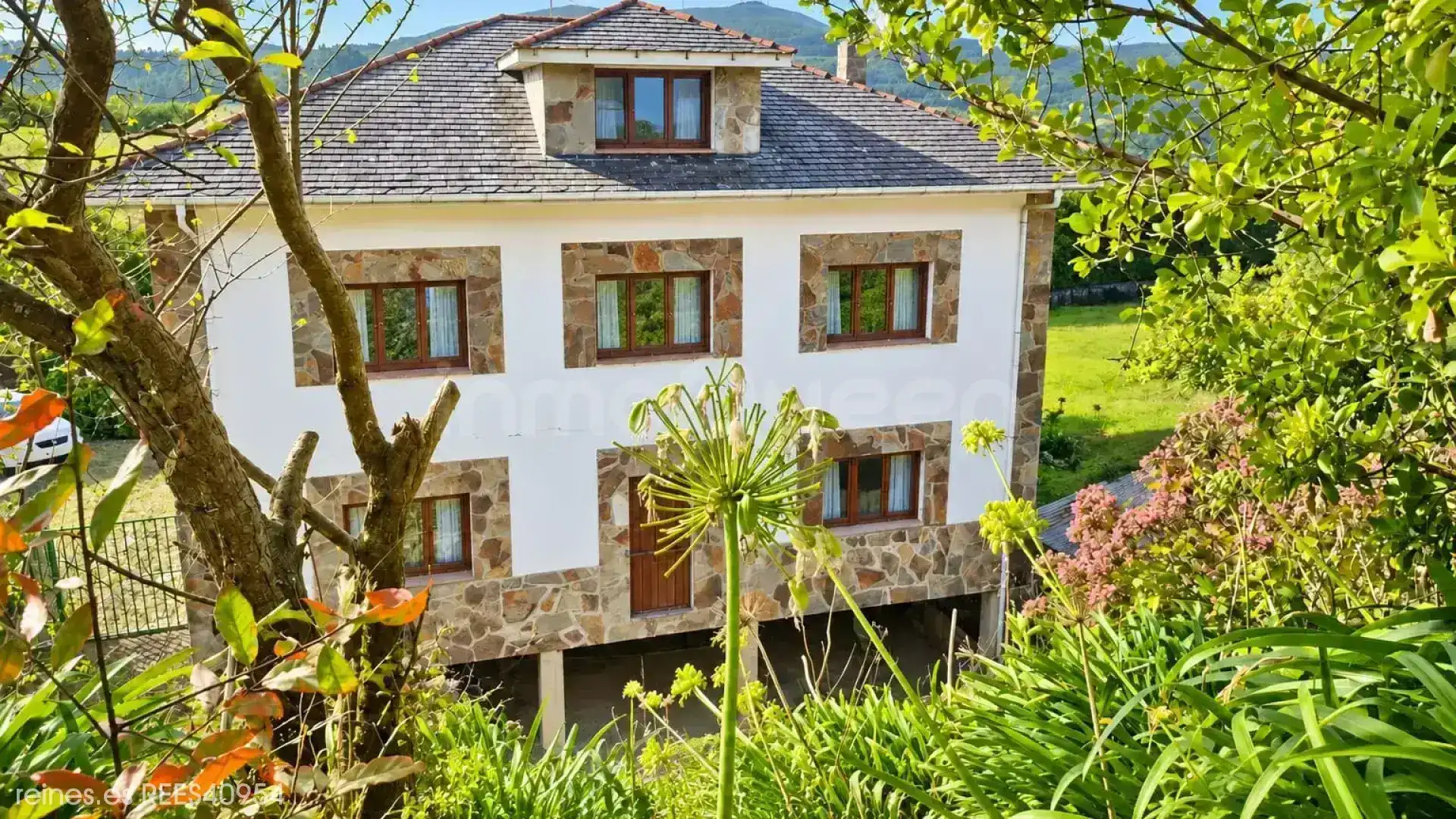 Villa con giardino in vendita a N/A, imagen 3
