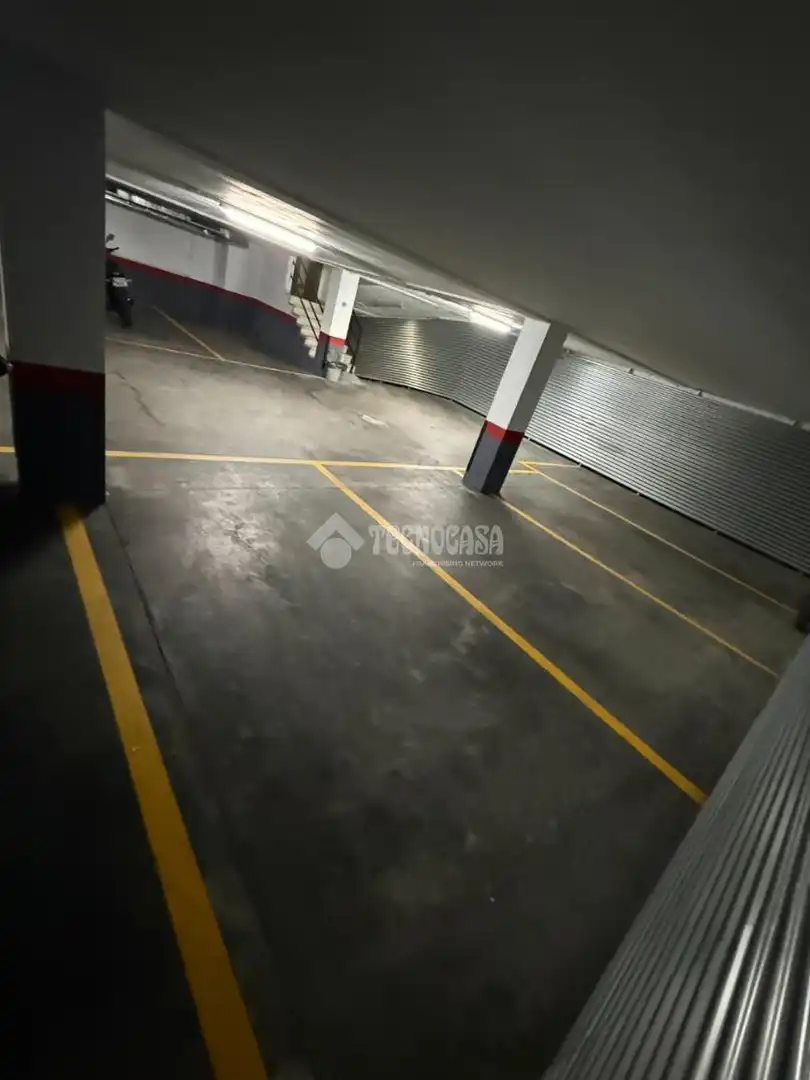 Einzelparkplatz zur Miete in C. de Londres, imagen 5