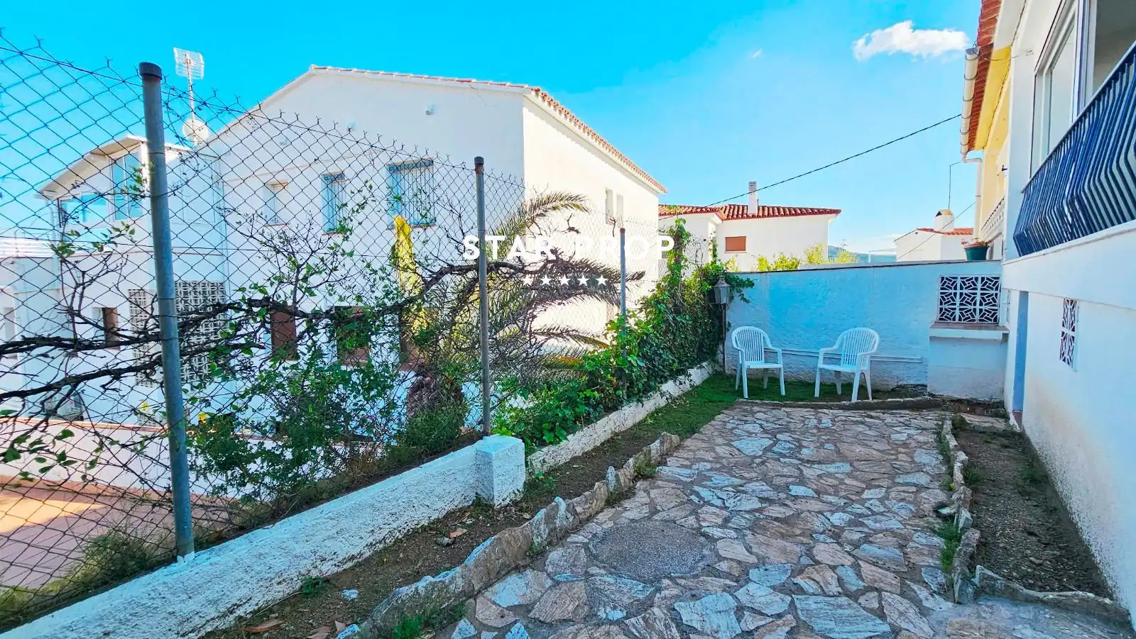 Jardí de Casa o xalet en venda en Llançà amb Terrassa, Traster i Moblat