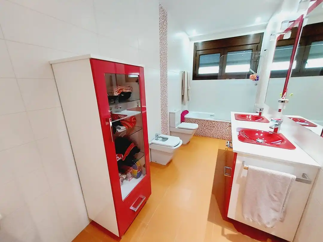 Casa amb terrassa en venda a Calle Carlos Saura, imagen 57