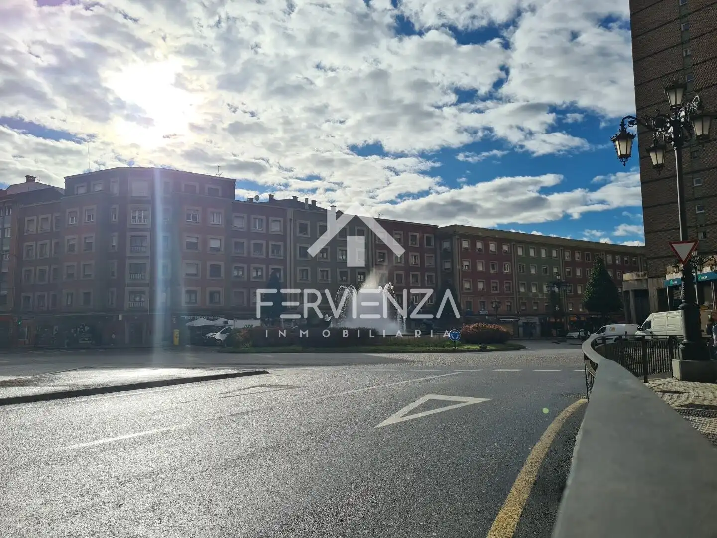 Vista exterior de Piso en venta en Oviedo 