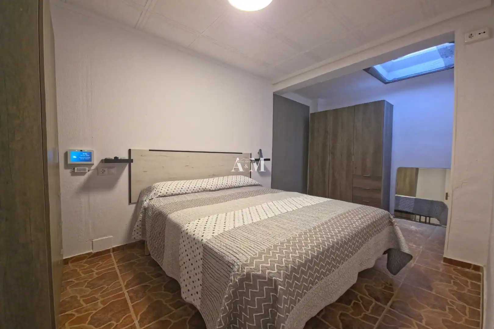 Dormitori de Casa adosada de lloguer en Torrevieja amb Aire condicionat, Calefacció i Jardí privat
