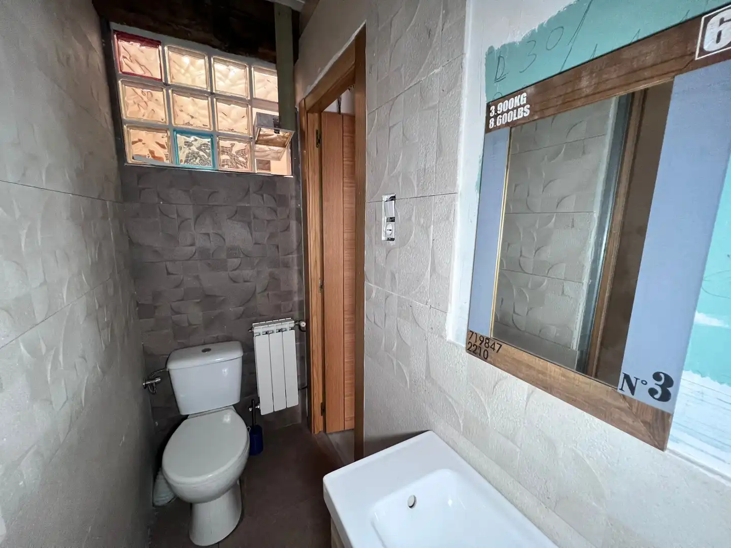 Baño de Ático en venta en Aguilar de Campoo con Calefacción y Amueblado