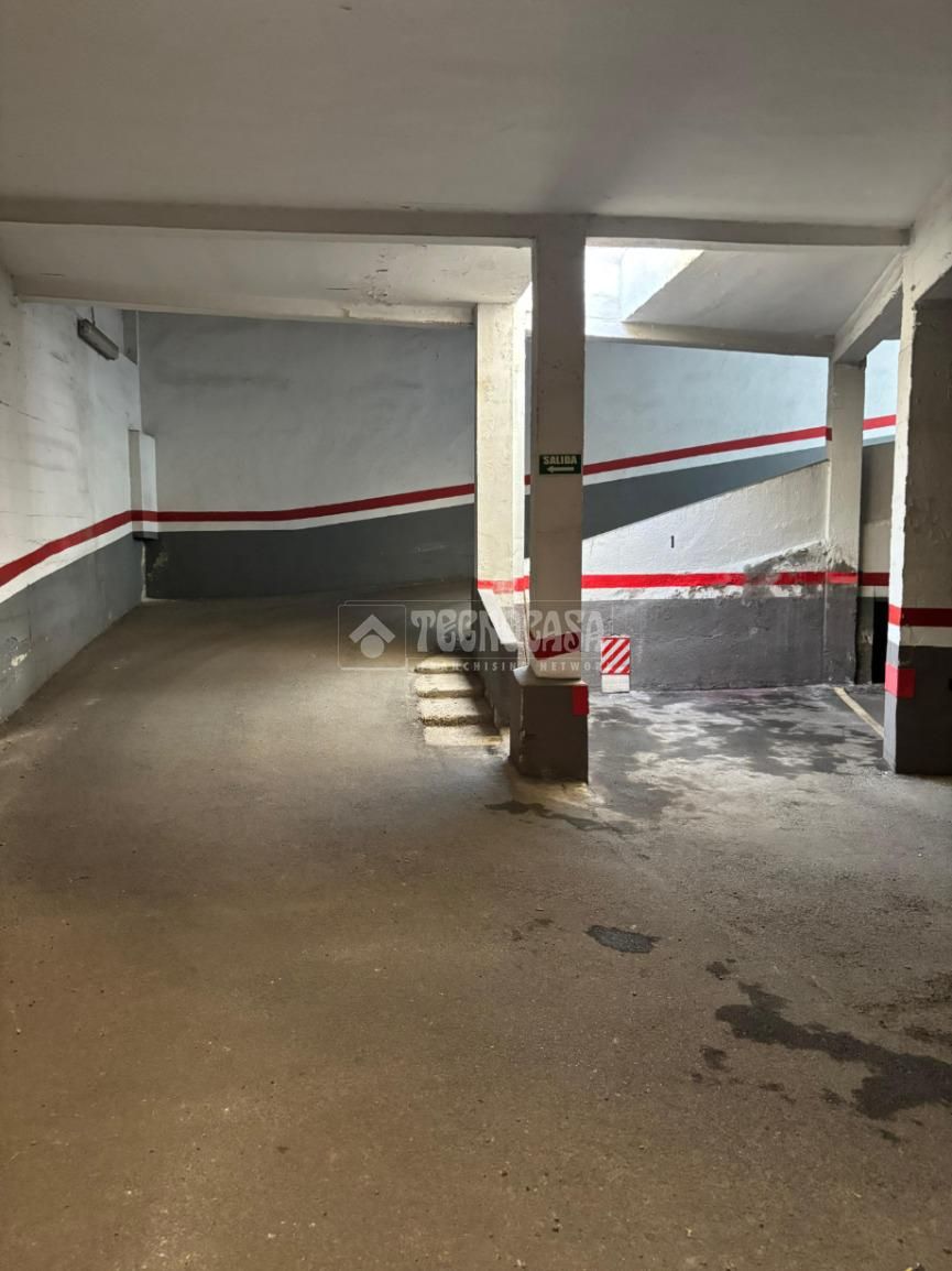 Garaje en venta en Calle Amador Valdés, Ventas, Ciudad Lineal