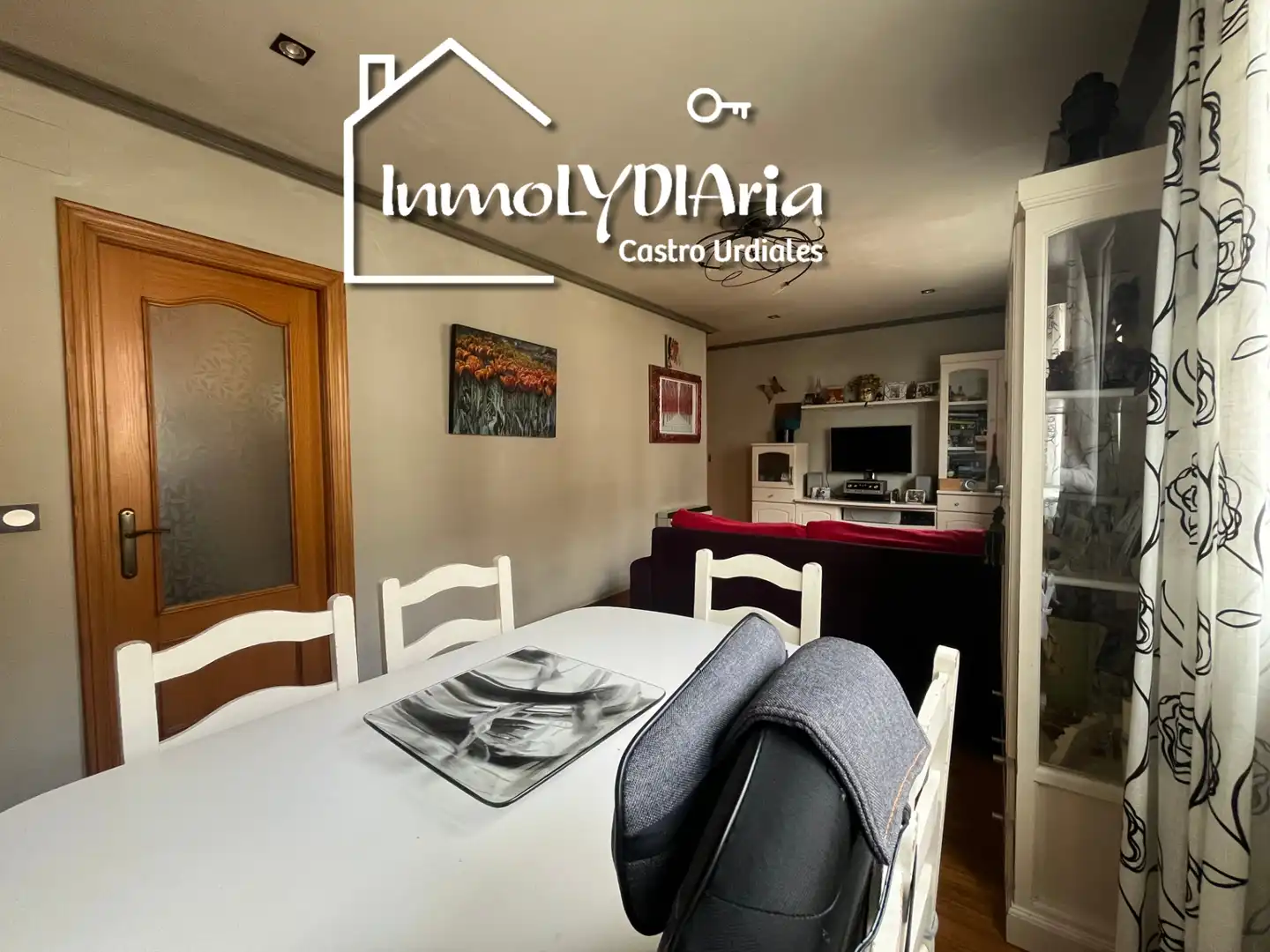 Vista exterior de Piso en venta en Alonsotegi con Calefacción, Parquet y Amueblado