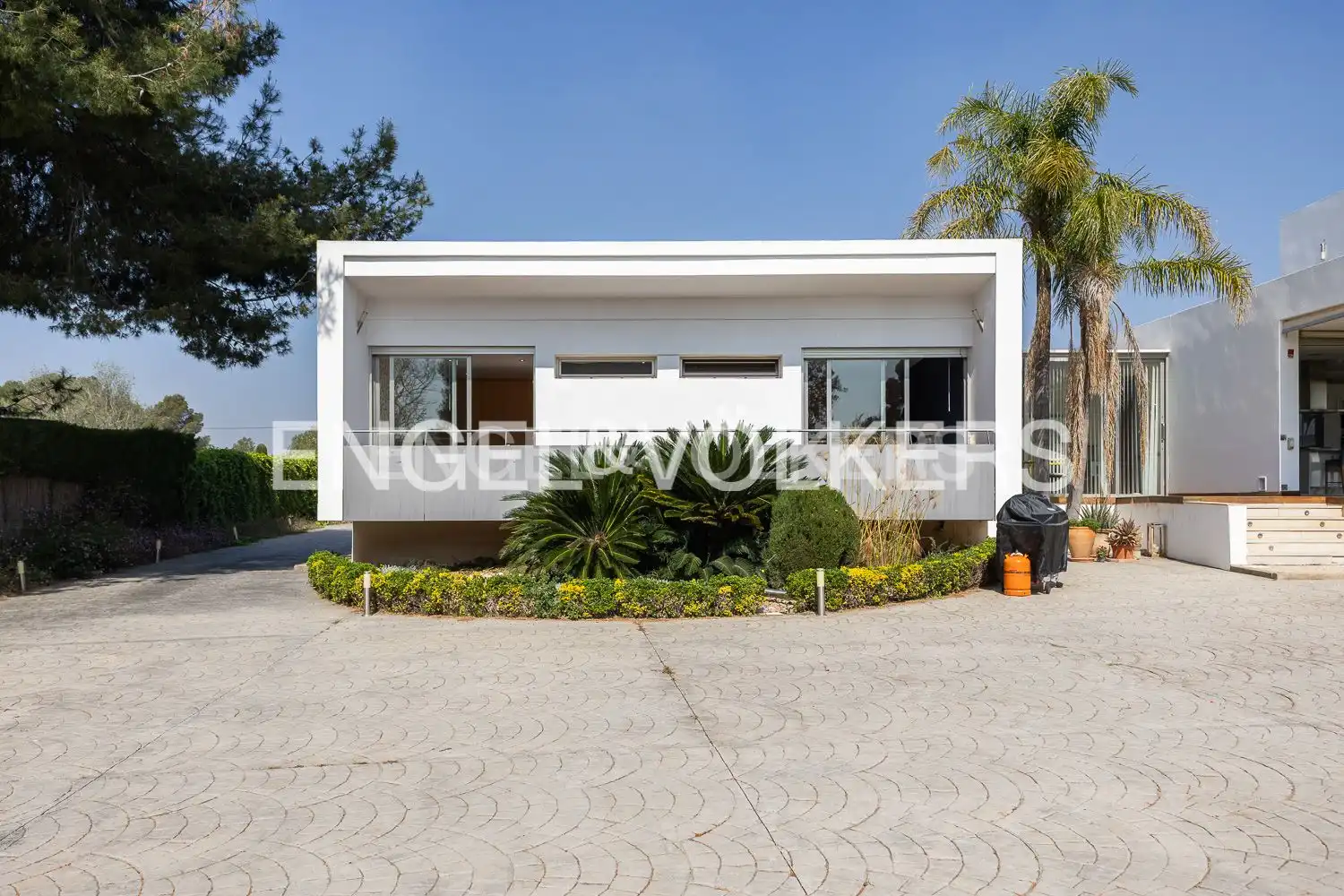 Vista exterior de Casa o xalet en venda en Olocau amb Aire condicionat, Calefacció i Jardí privat