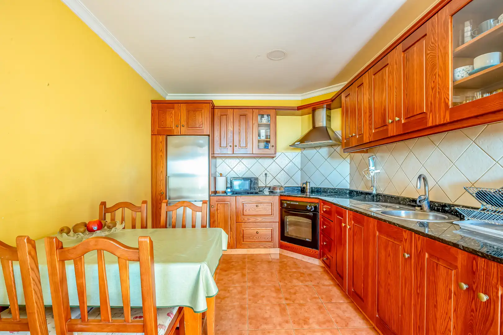 Cuina de Casa o xalet en venda en Las Palmas de Gran Canaria amb Jardí privat, Terrassa i Traster