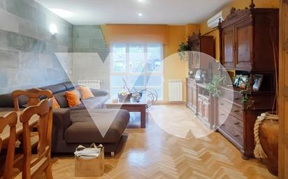 Living room of Flat for sale in  Madrid Capital  with Air Conditioner