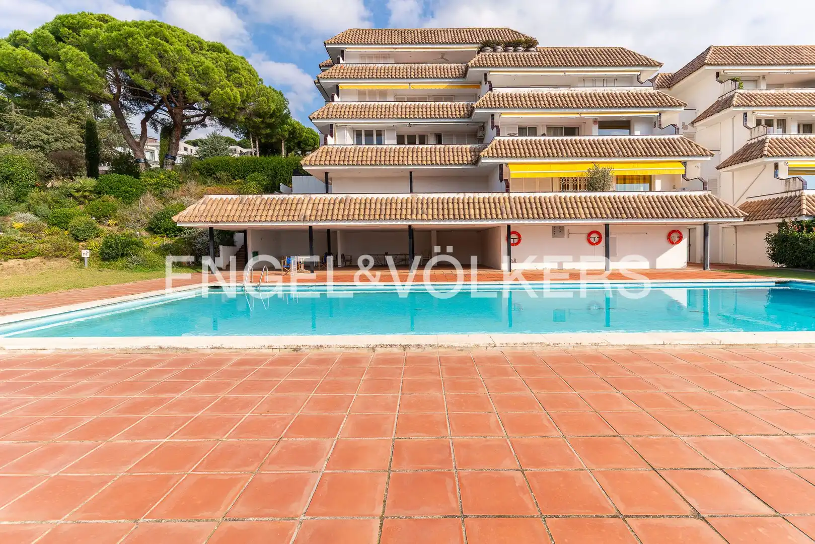 Schwimmbecken von Wohnung zum Verkauf in Sant Vicenç de Montalt mit Heizung, Terrasse und Balkon
