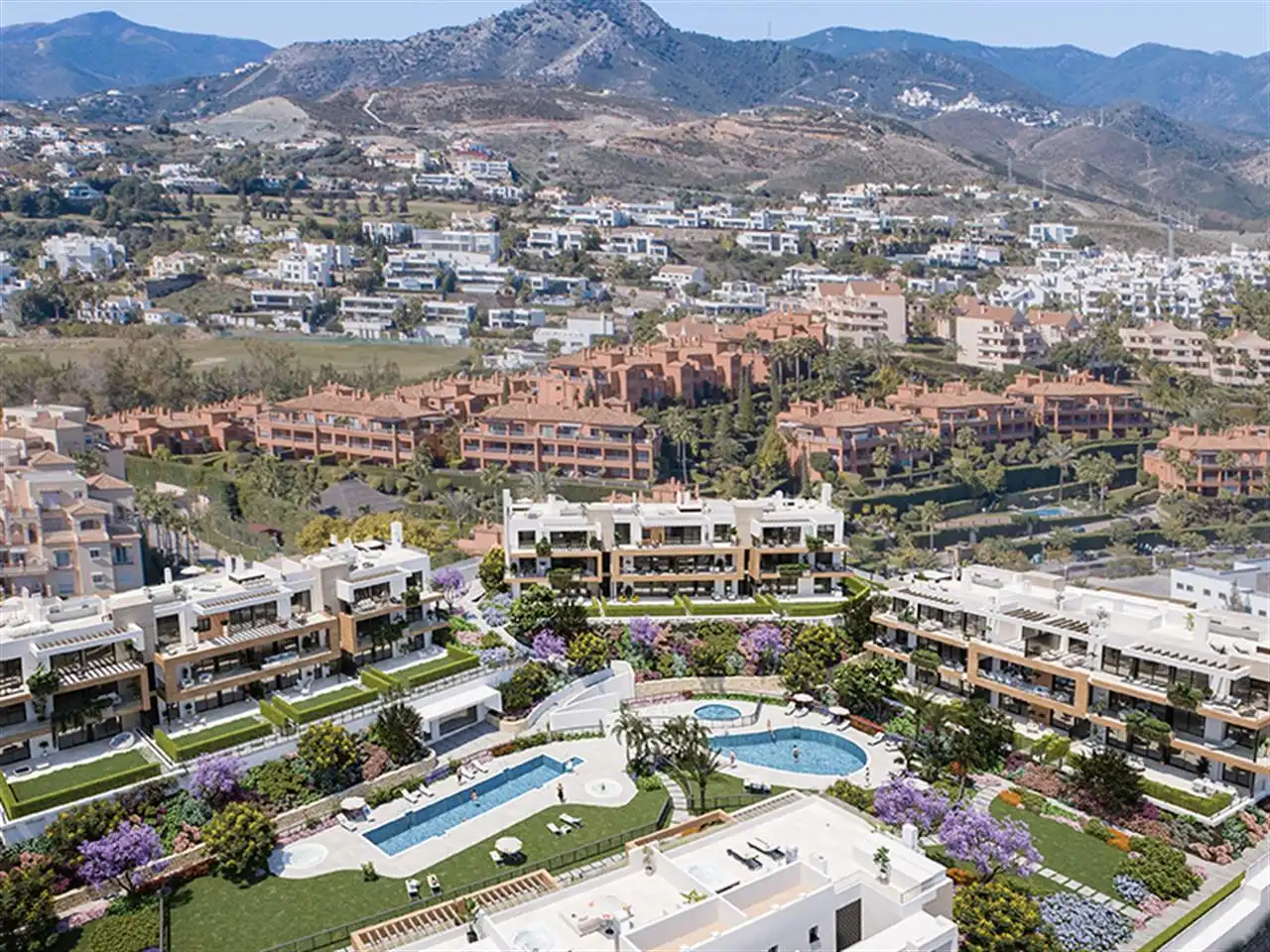 Apartamento con piscina en venta en Estepona Pueblo