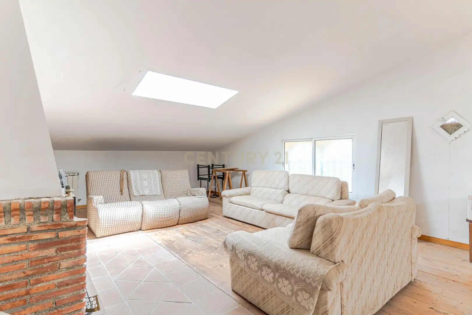 Sala de estar de Edificio en venta en Gójar