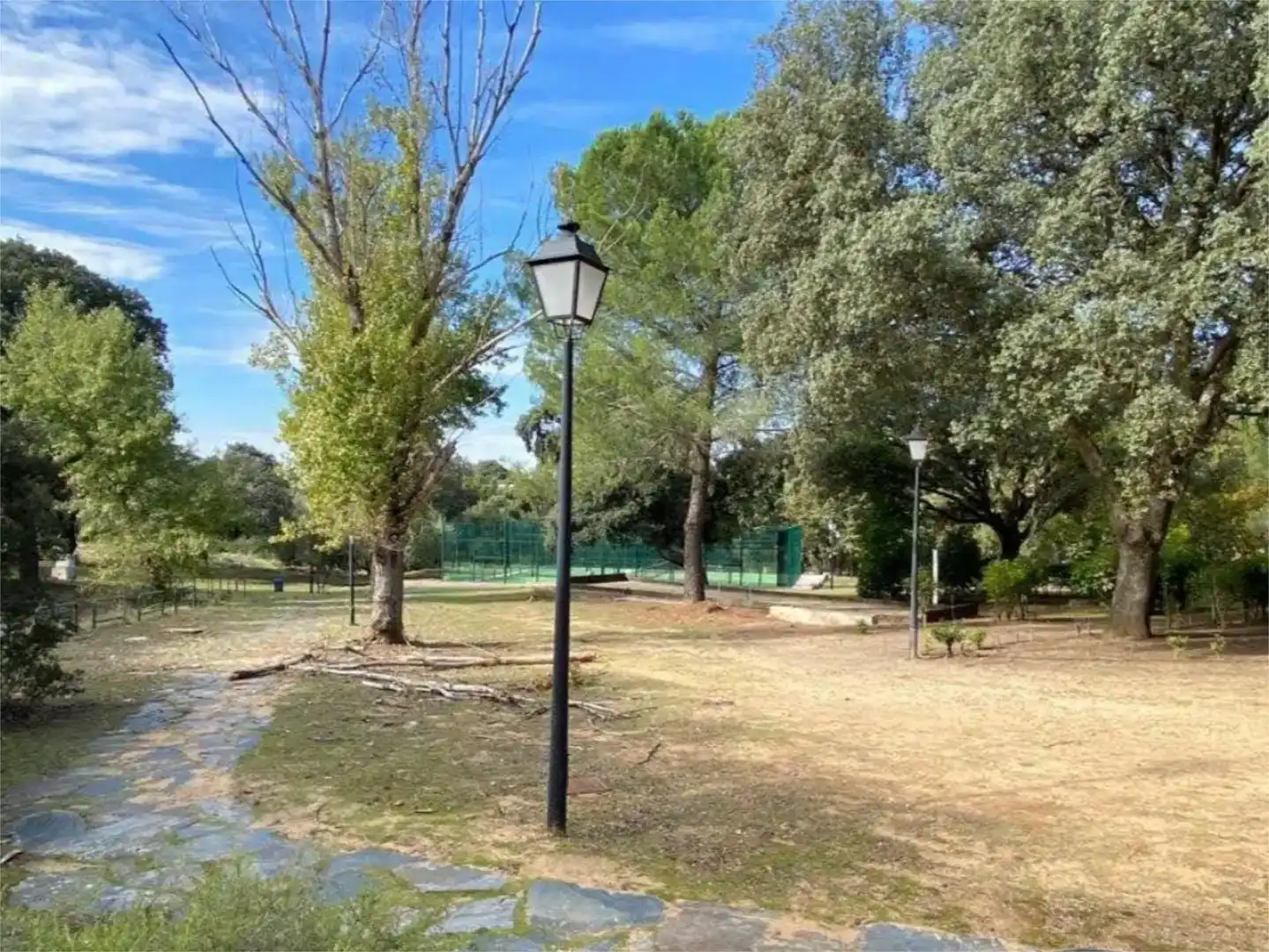 Vista exterior de Residencial en venta en Valdeaveruelo