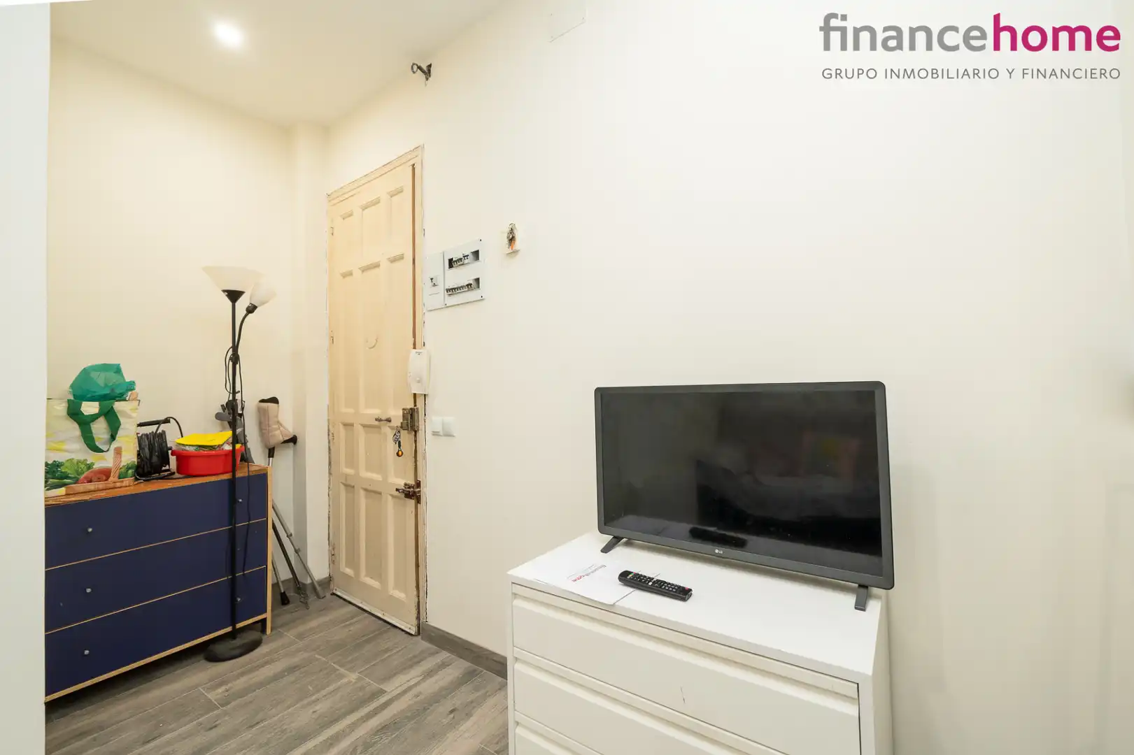 Piso en venta en Madrid con Calefacción y Amueblado