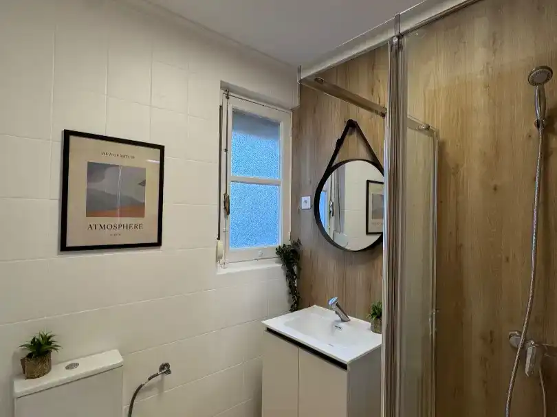 Bathroom of Flat for share in El Soto