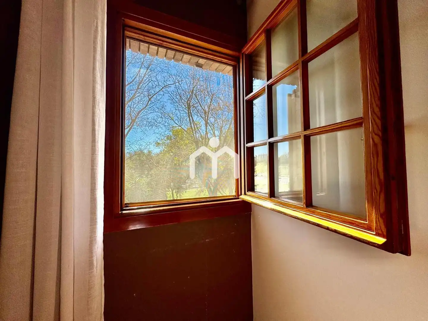 Vista exterior de Casa o xalet en venda en Badalona amb Aire condicionat, Calefacció i Jardí privat