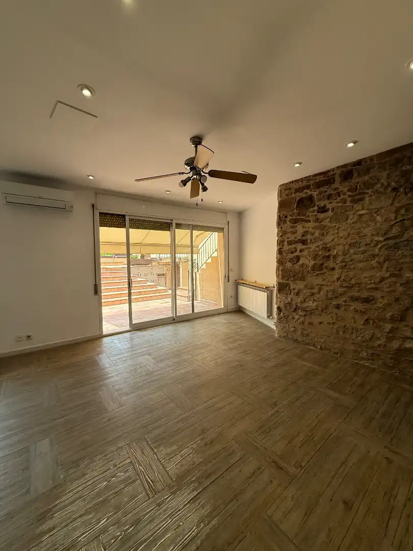 Sala de estar de Piso de alquiler en Manresa con Aire acondicionado, Calefacción y Parquet