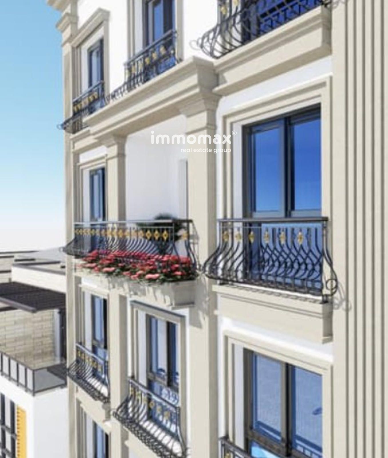 Terrassa de Edifici en venda en  Zaragoza Capital