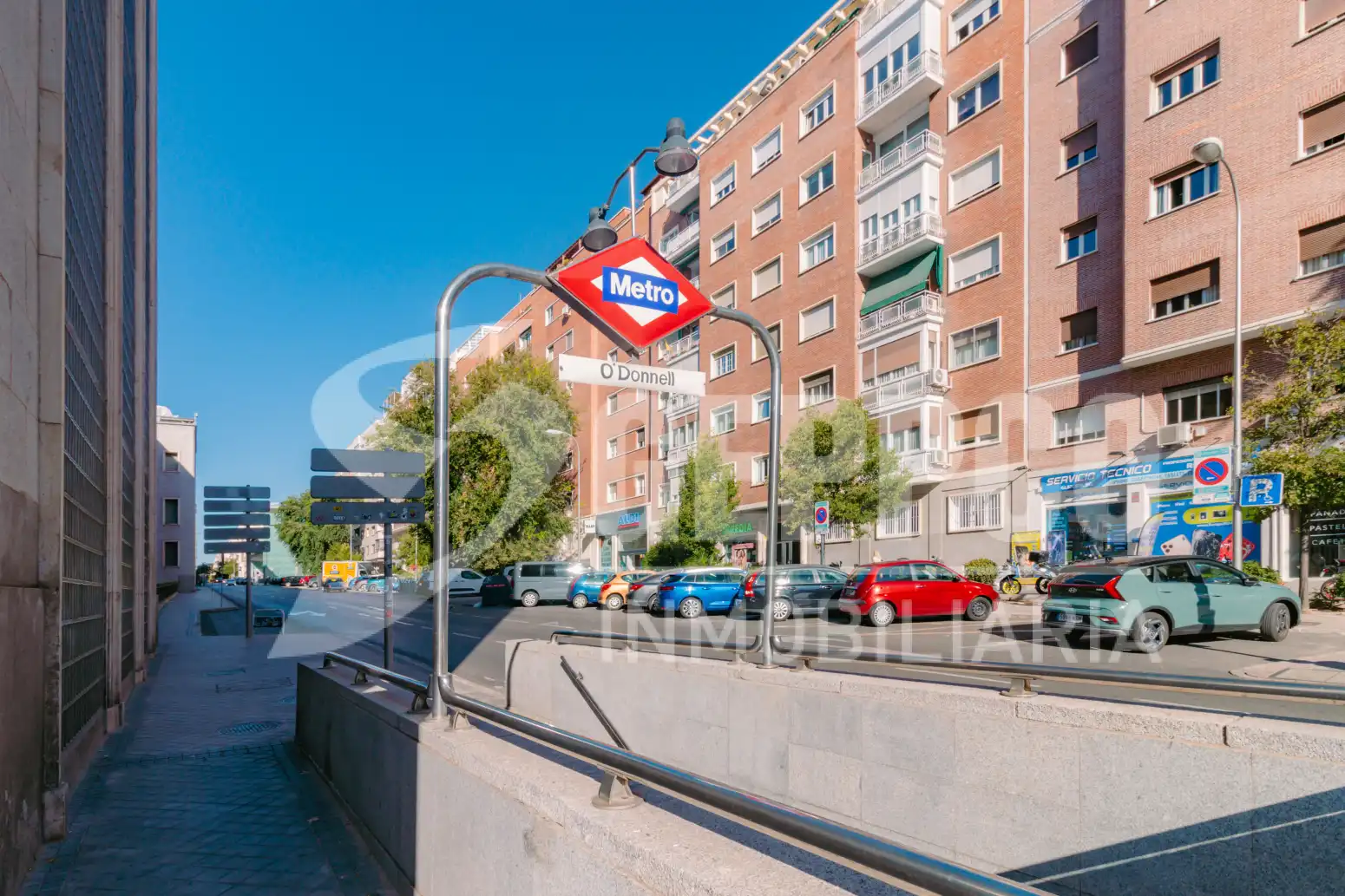 Exterior view of Flat for rent in Madrid  with Furnished