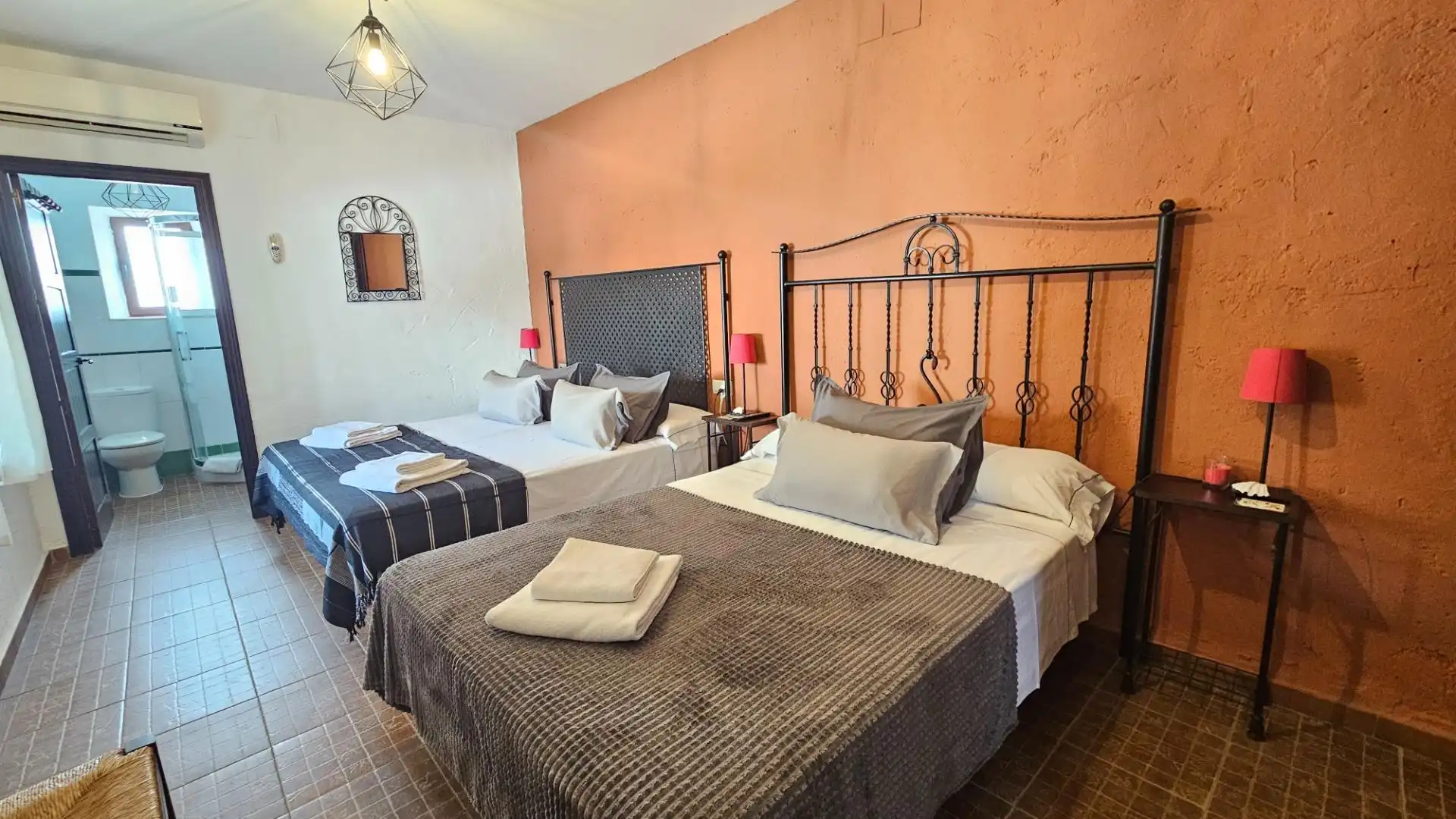 Habitación de Edificio en venta en Almodóvar del Río