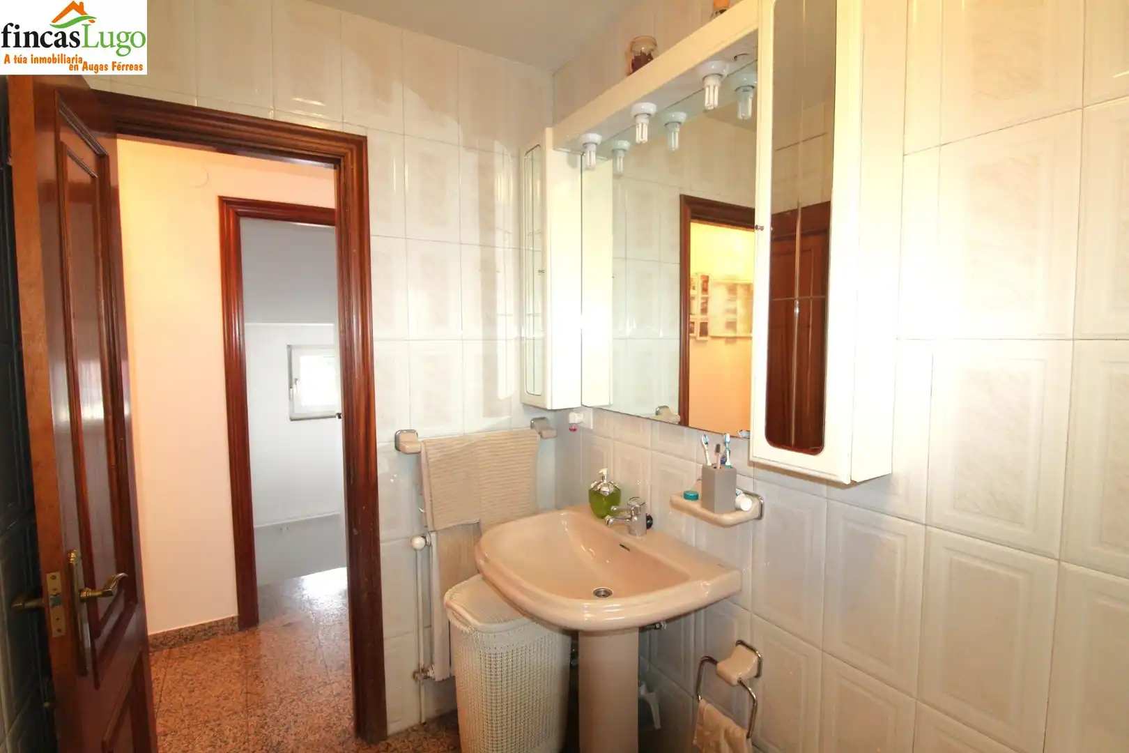 Baño de Casa o chalet en venta en Lugo con Jardín privado, Terraza y Trastero