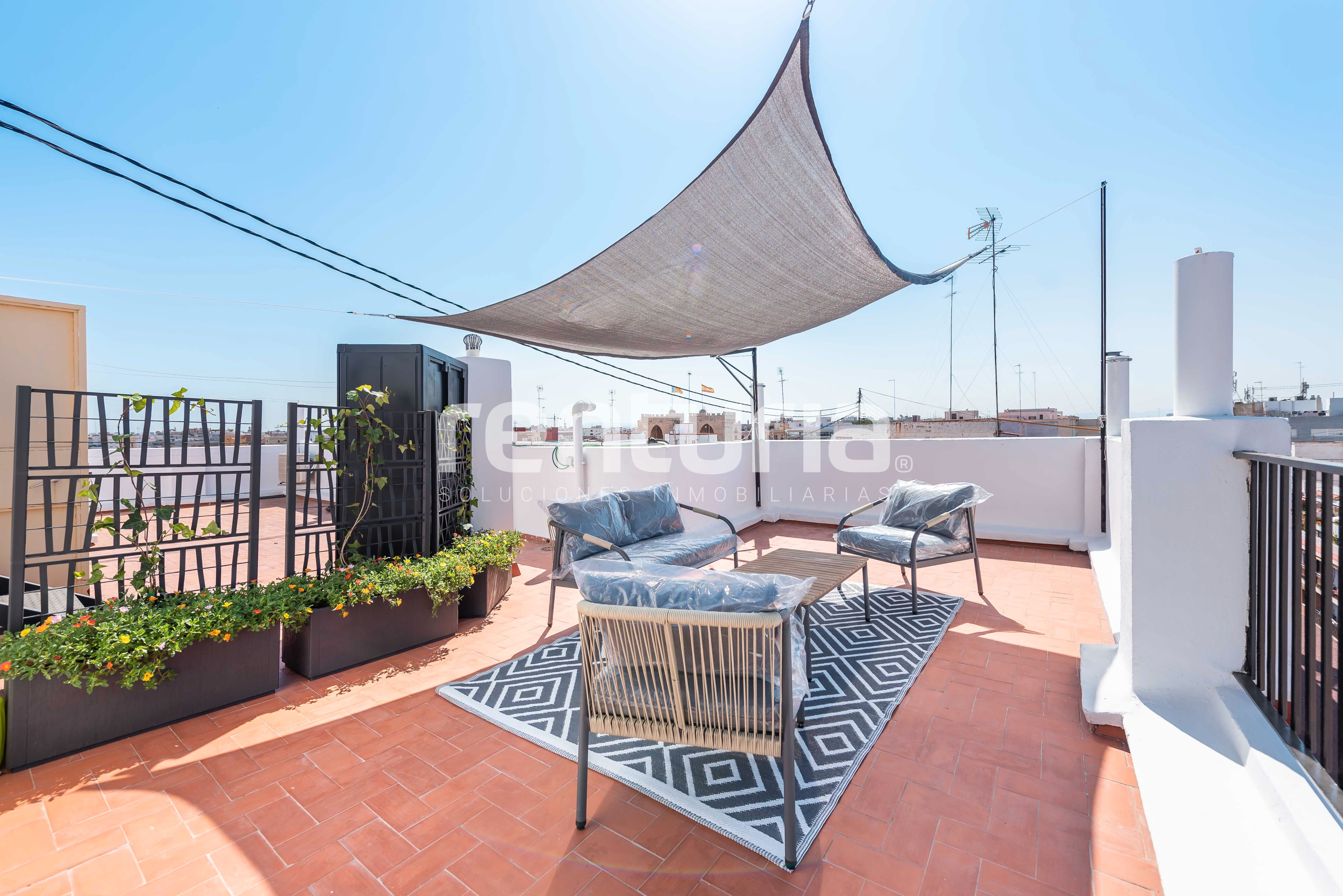 Attic to rent in Plaça de Vicent Iborra, El Carme