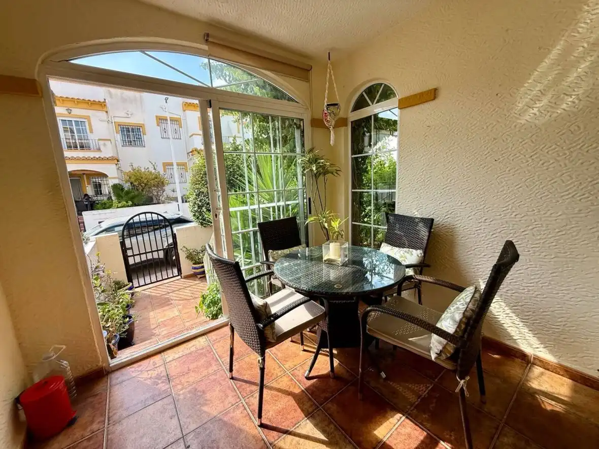 Terrasse von Wohnungen zum Verkauf in Santa Pola mit Heizung, Terrasse und Schwimmbad