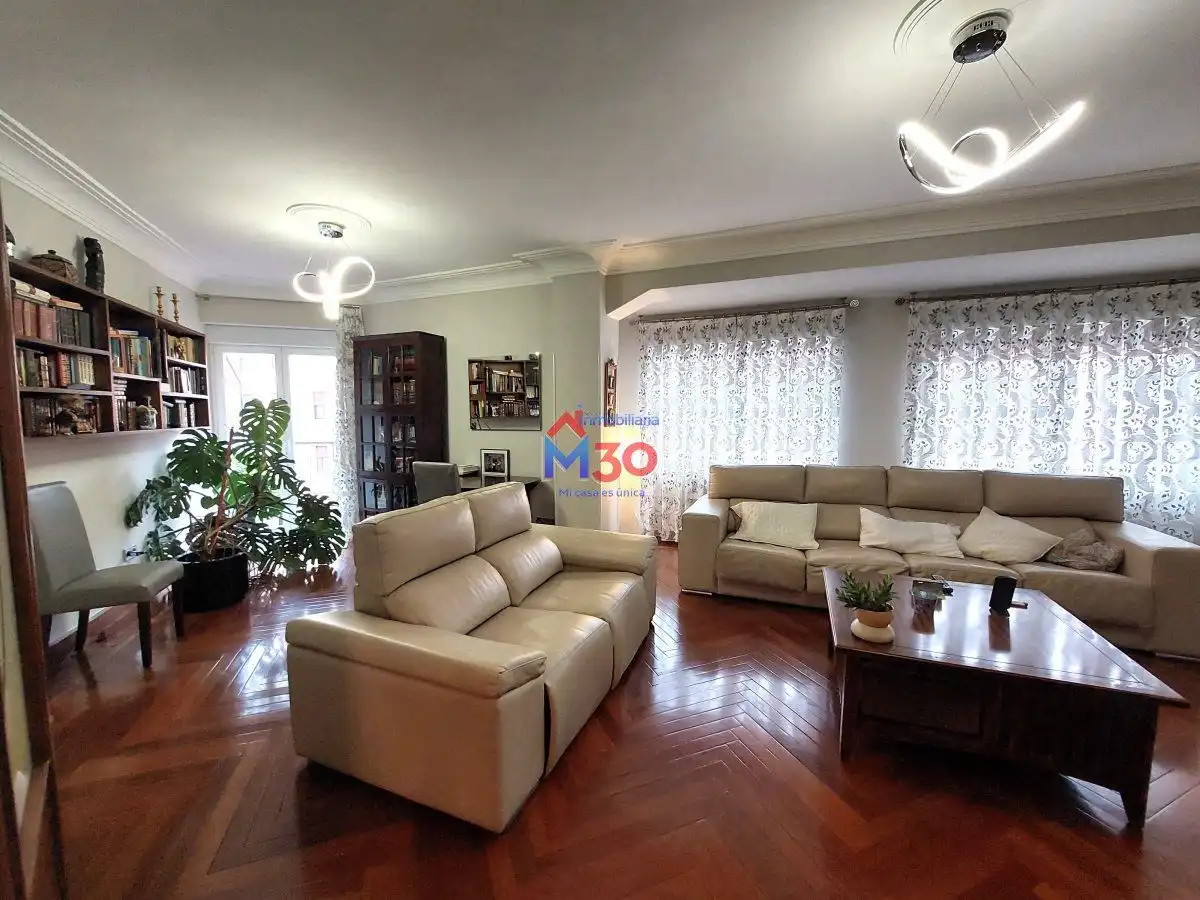 Sala de estar de Piso en venta en Miranda de Ebro con Calefacción, Terraza y Trastero