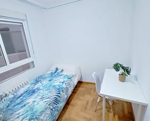 Bedroom of Apartment to share in  Albacete Capital