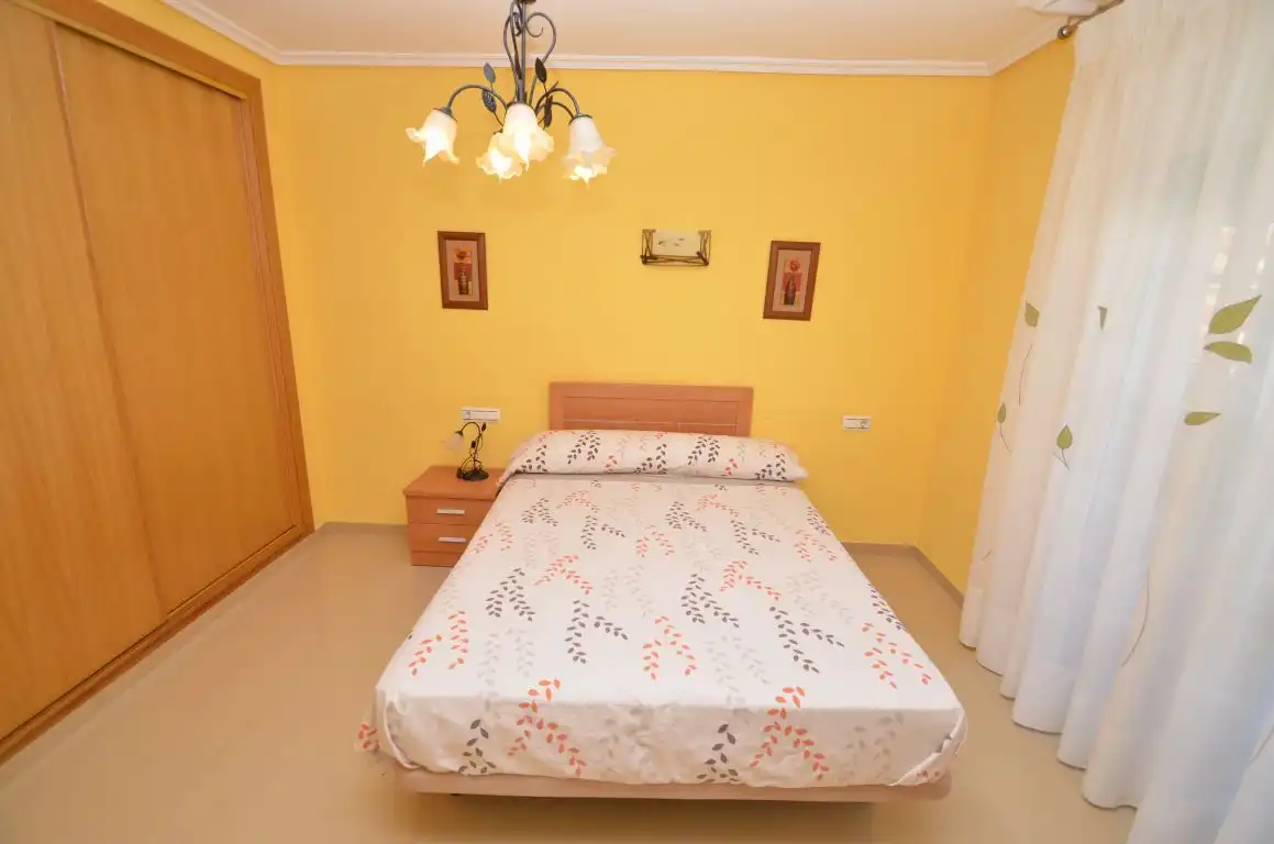 Habitación de Piso de alquiler en Roquetas de Mar con Terraza, Amueblado y Piscina comunitaria