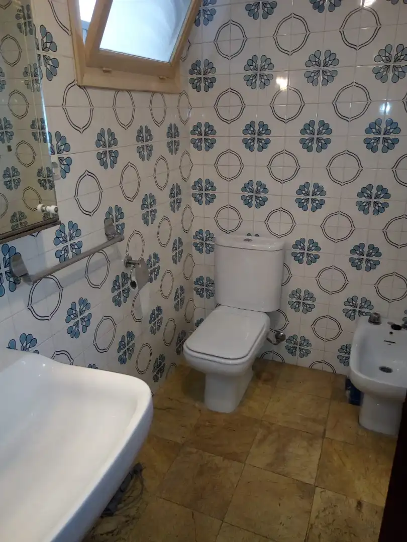 Bathroom of Flat for rent in Elche / Elx  with Furnished and Balcony