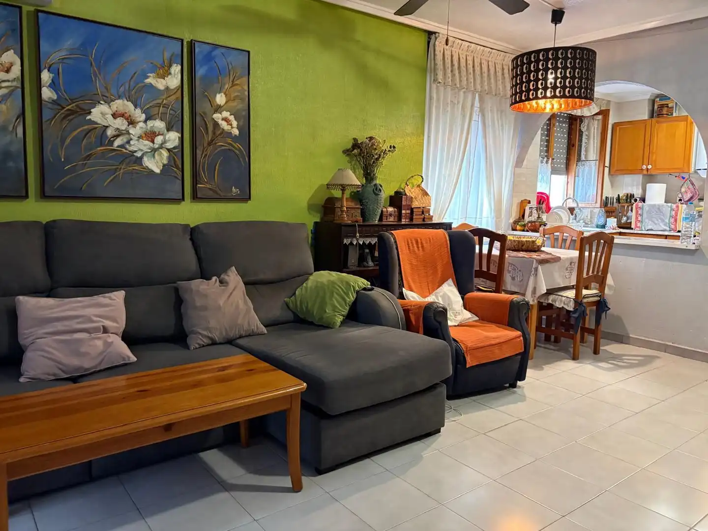 Sala d'estar de Àtic en venda en Torrevieja amb Aire condicionat, Terrassa i Moblat