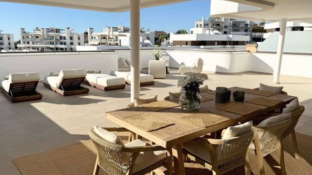 Piso en Venta en Estepona - Estepona,Centro,Calle Eslovenia en Huerta Nueva