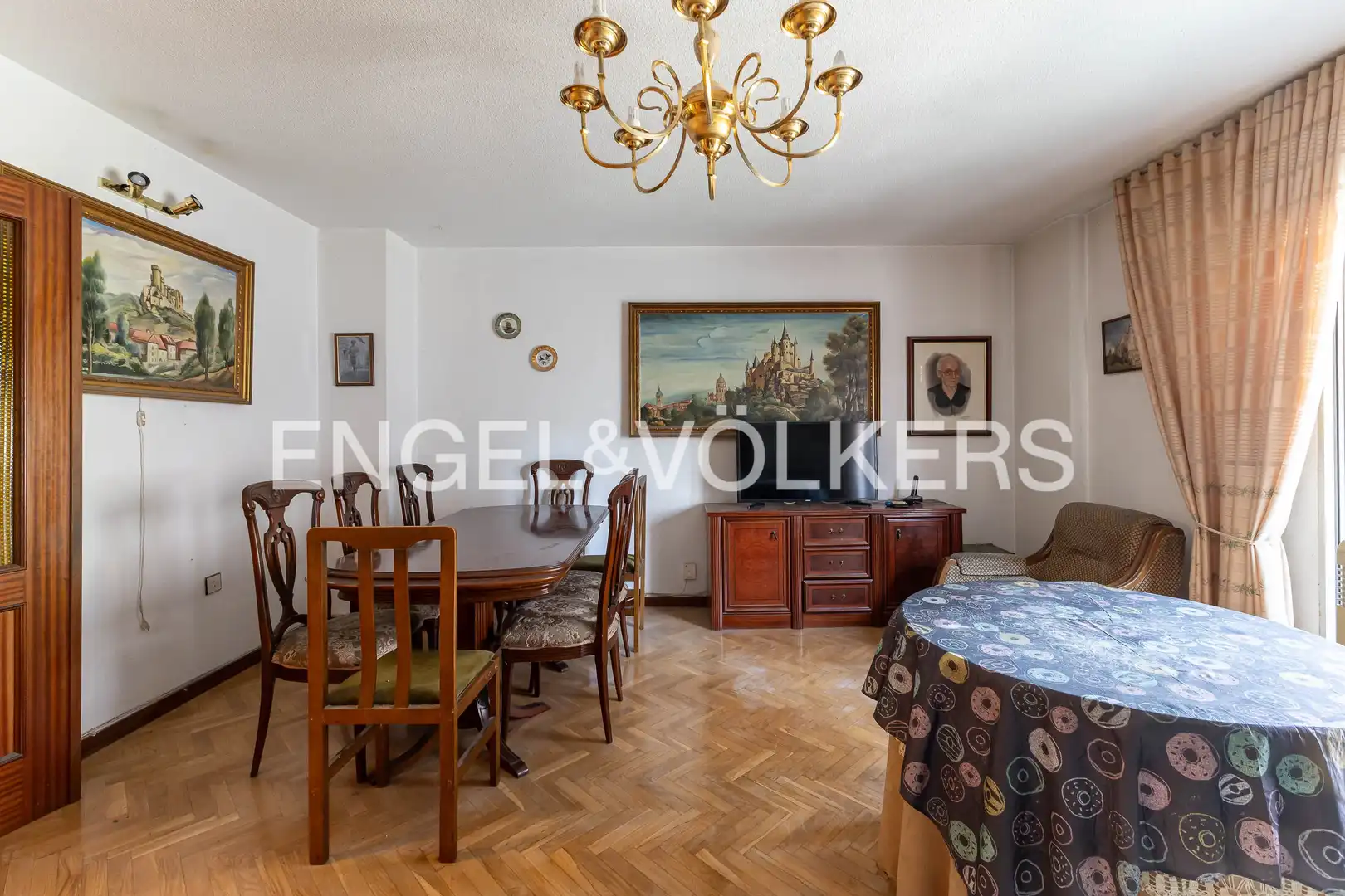 Comedor de Piso en venta en Madrid con Calefacción y Terraza