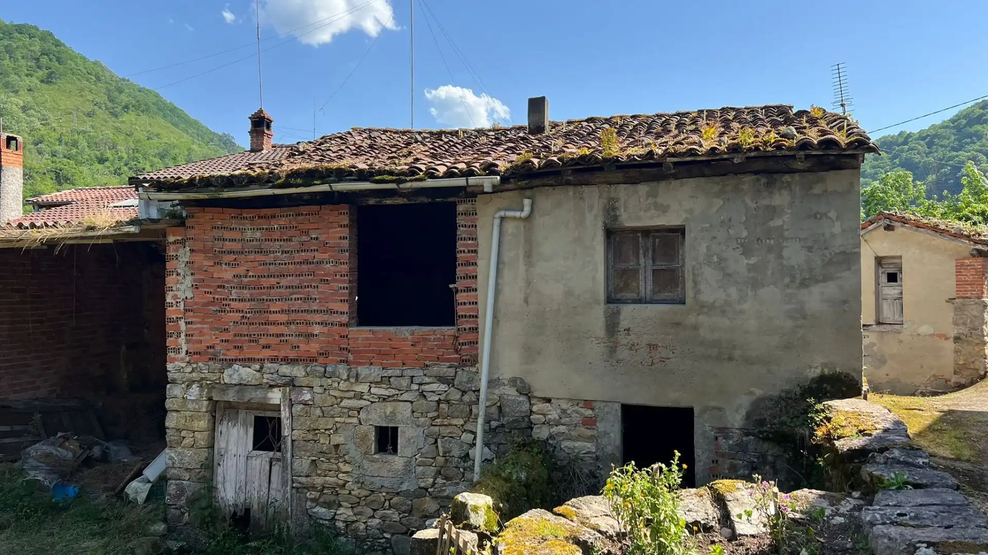 Vista exterior de Casa o xalet en venda en Amieva
