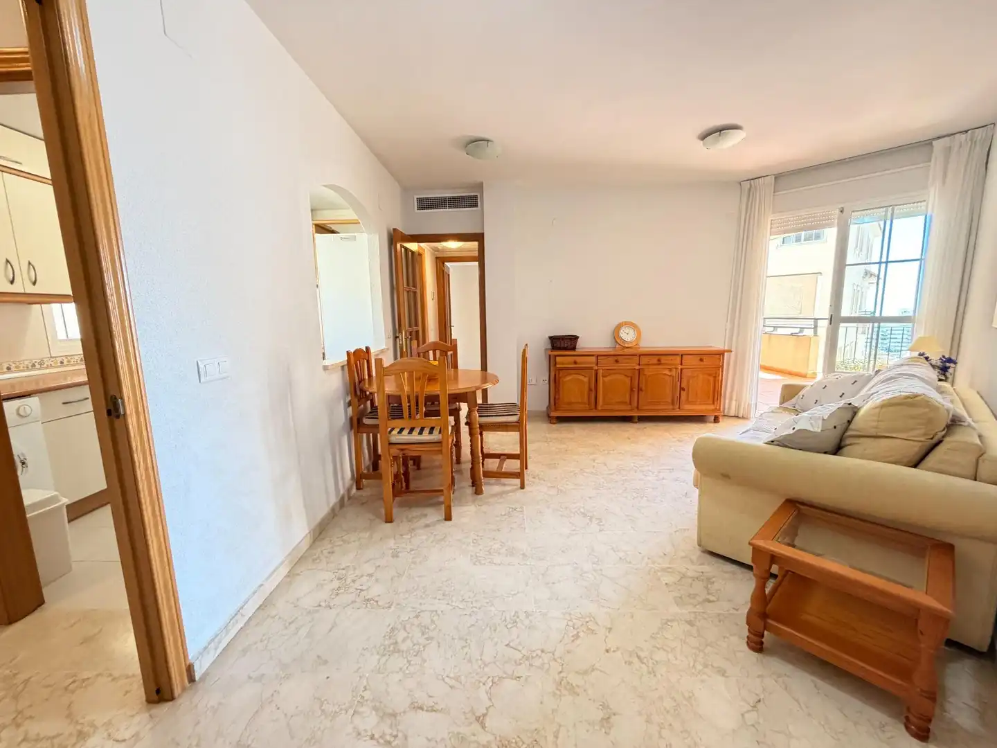 Living room of Flat for sale in Benalmádena  with Private garden, Terrace and Community pool
