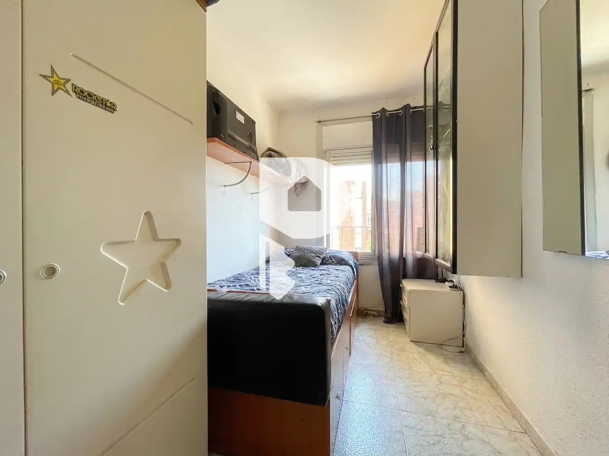 Dormitori de Apartament en venda en Sant Vicenç Dels Horts amb Calefacció i Internet
