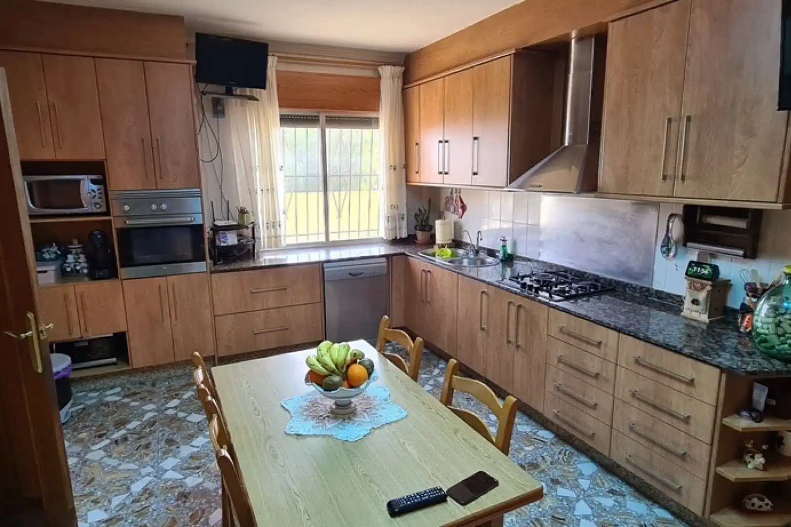 Cuina de Casa o xalet en venda en Orihuela amb Aire condicionat, Calefacció i Jardí privat