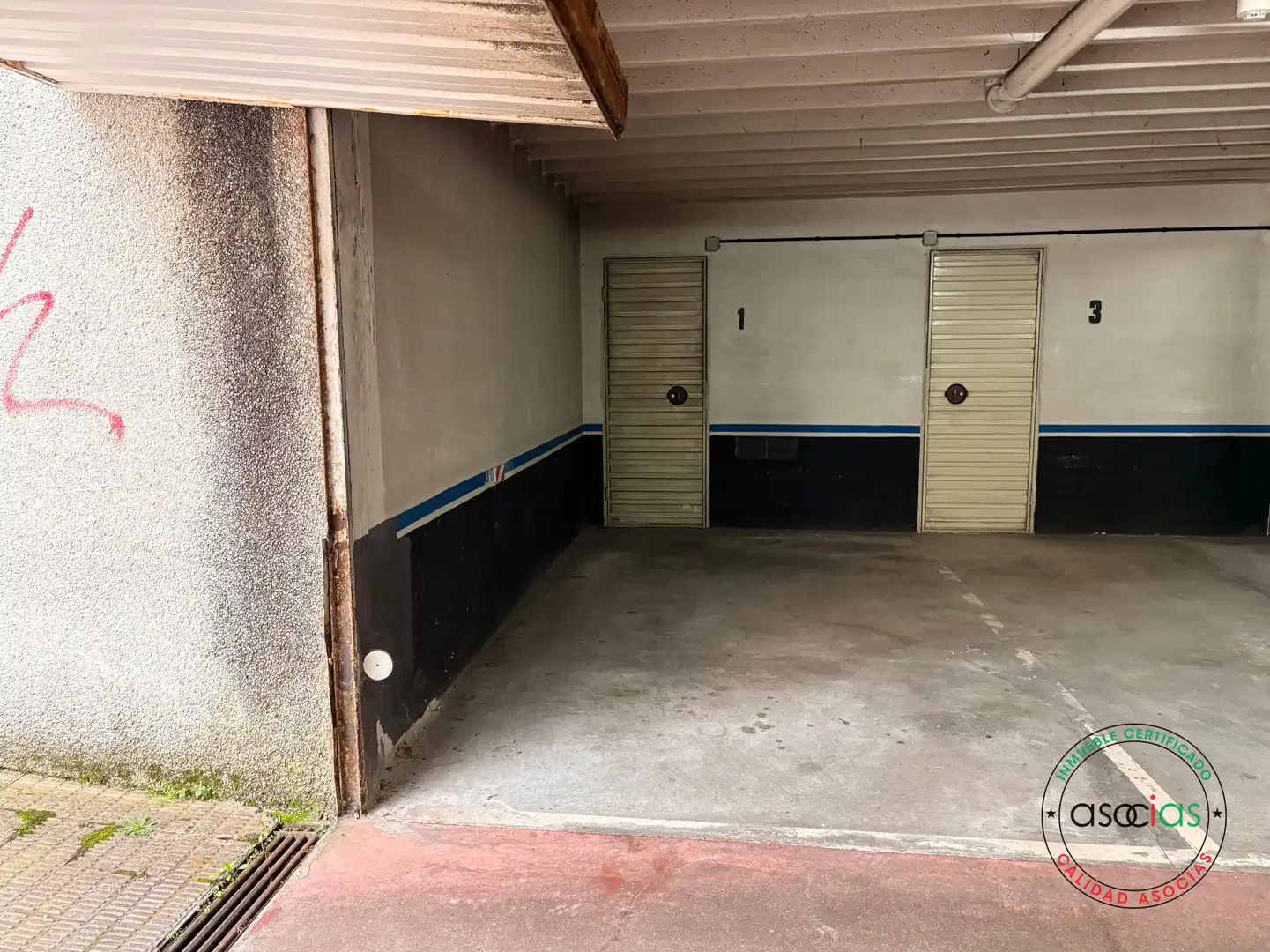 Parking de Piso en venta en Gijón  con Calefacción, Parquet y Trastero