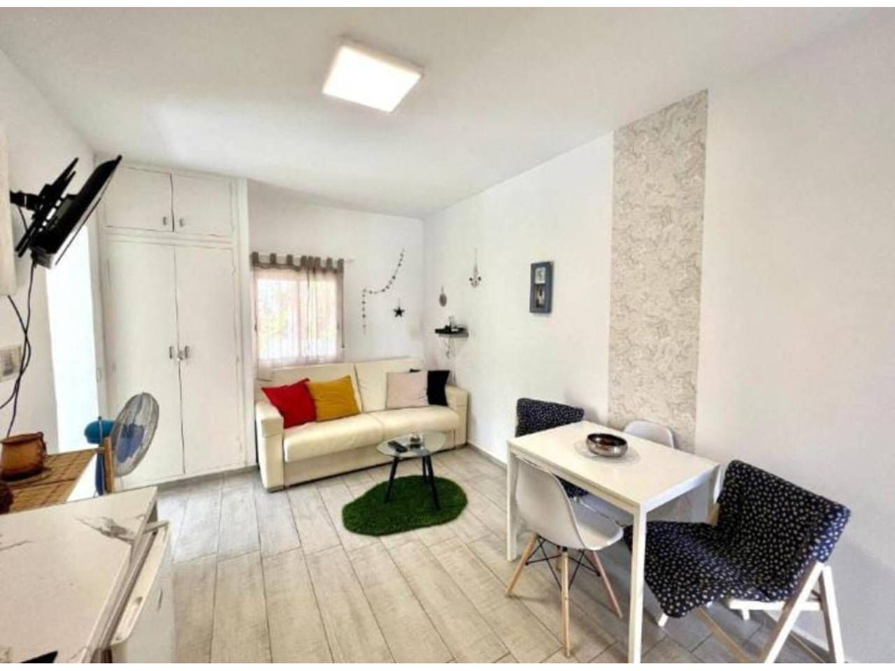 Sala d'estar de Pis en venda en Arona amb Jardí privat, Terrassa i Moblat