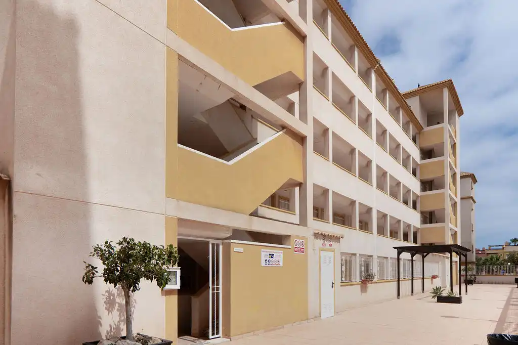 Vista exterior de Pis en venda en Cartagena amb Piscina