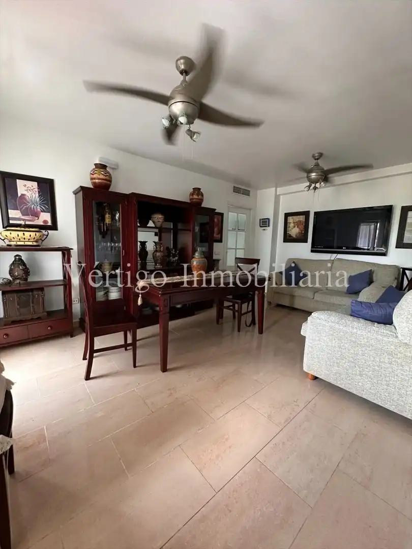 Living room of Flat for sale in Dos Hermanas  with Air Conditioner, Heating and Private garden