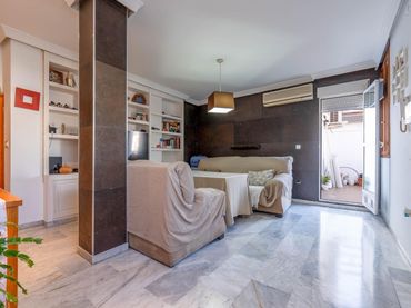 Penthouse with balcony for sale in Calle GENERALIFE