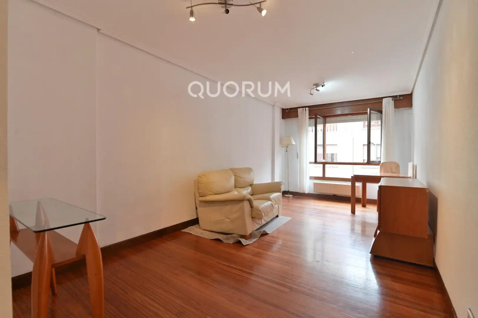 Sala de estar de Piso en venta en Bilbao  con Calefacción, Terraza y Trastero