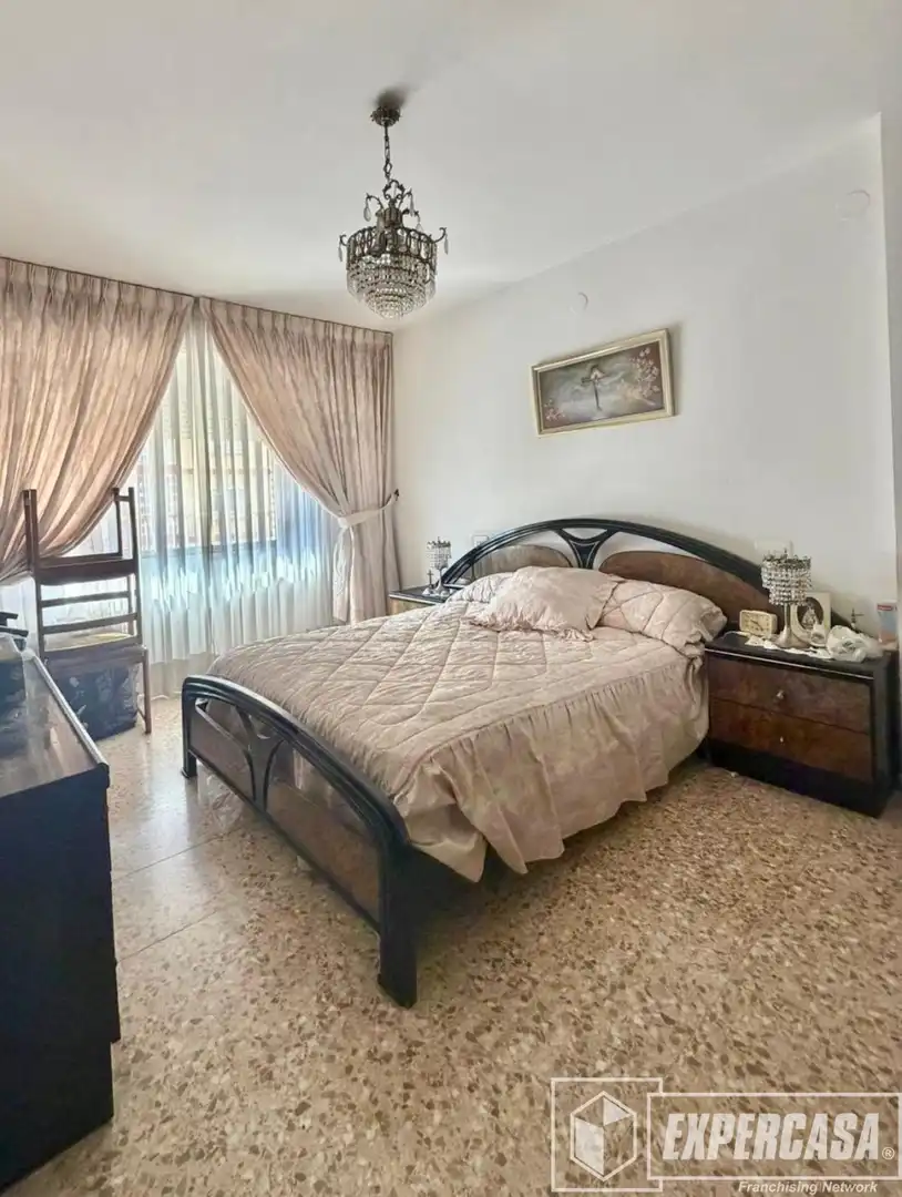 Habitación de Piso en venta en Valencia con Aire acondicionado y Amueblado