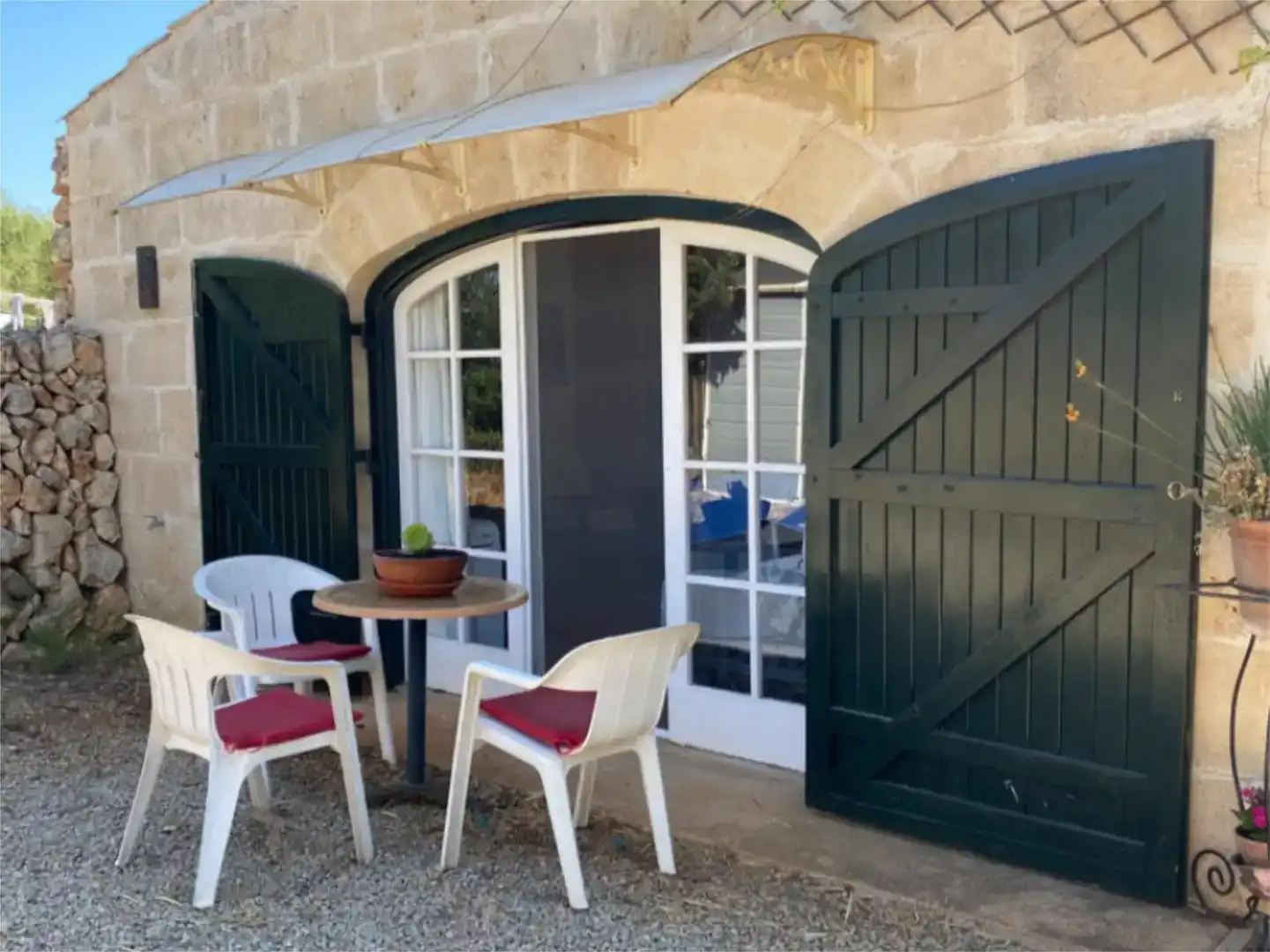 Terrasse von Country house zum Verkauf in Sant Lluís mit Schwimmbad