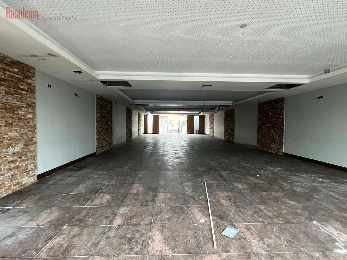 Local comercial en venda a Coreiro SN, imagen 2
