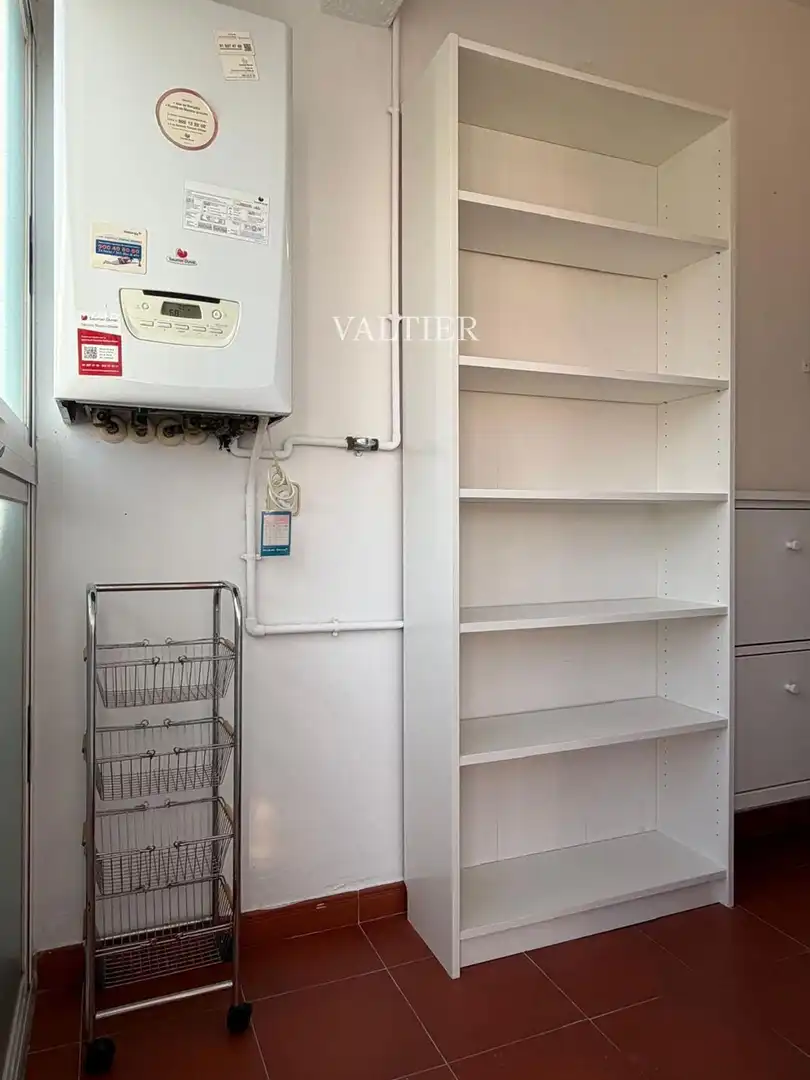 Attic for rent in Madrid  with Air Conditioner, Terrace and Furnished
