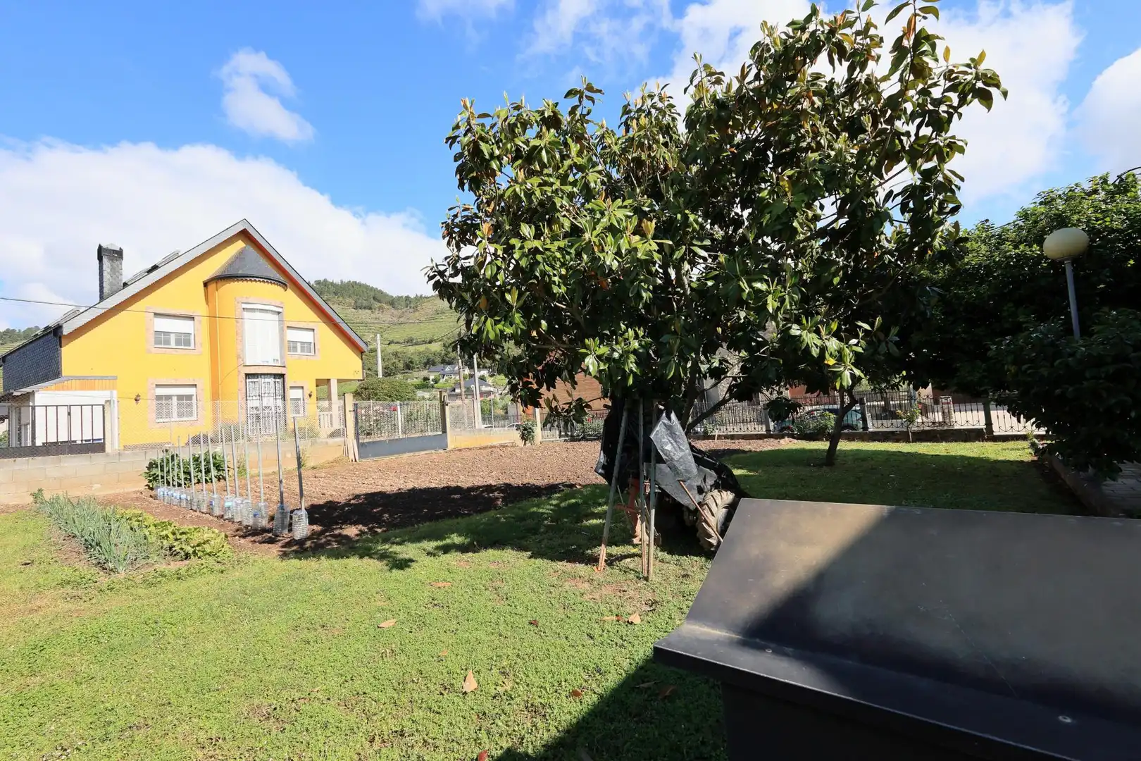 Garten von Haus oder Chalet zum Verkauf in O Barco de Valdeorras   mit Heizung, Terrasse und Schwimmbad