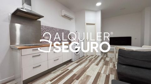 Foto 2 de Piso de alquiler en Gorrion, San Isidro, Madrid Capital
